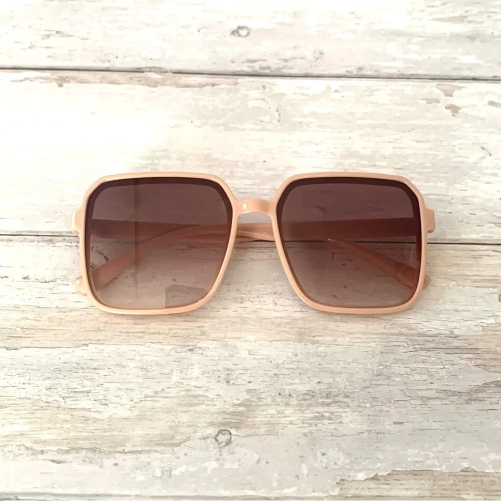 Women’s Square Ombré Sunglasses Polarized Lenses Pink Brown NEW